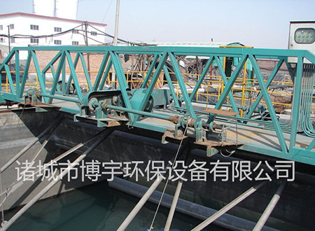 博宇環(huán)保-桁車式提耙刮泥機.jpg 博宇環(huán)保-桁車式提耙刮泥機.jpg