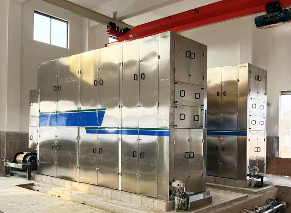 博宇環(huán)保-一體式污泥深度脫水機(jī).jpg 博宇環(huán)保-一體式污泥深度脫水機(jī).jpg