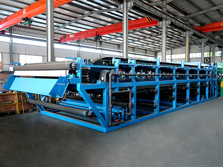 博宇環保-橡膠帶式真空過濾機.jpg 博宇環保-橡膠帶式真空過濾機.jpg